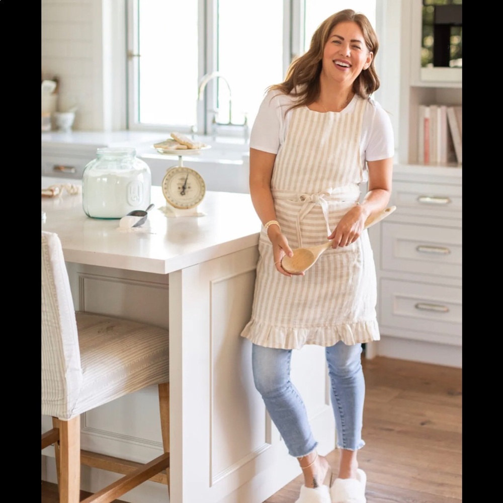 MagicLinen x Jillian Harris

Linen Bib Apron